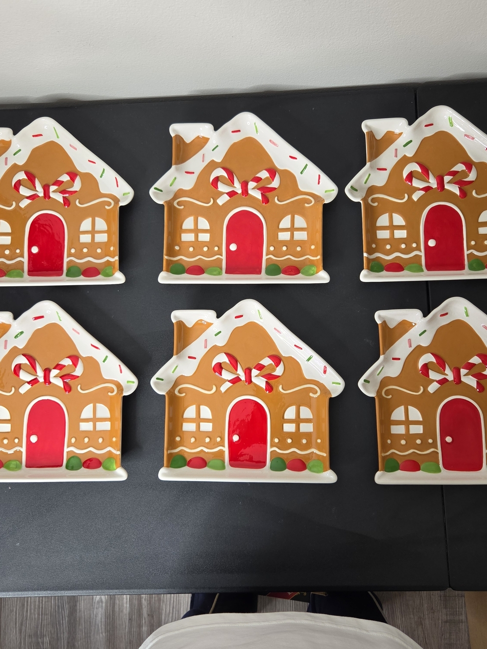 Kirkland Holiday Gingerbread House Ceramic 6 Serving Plates - Red & White